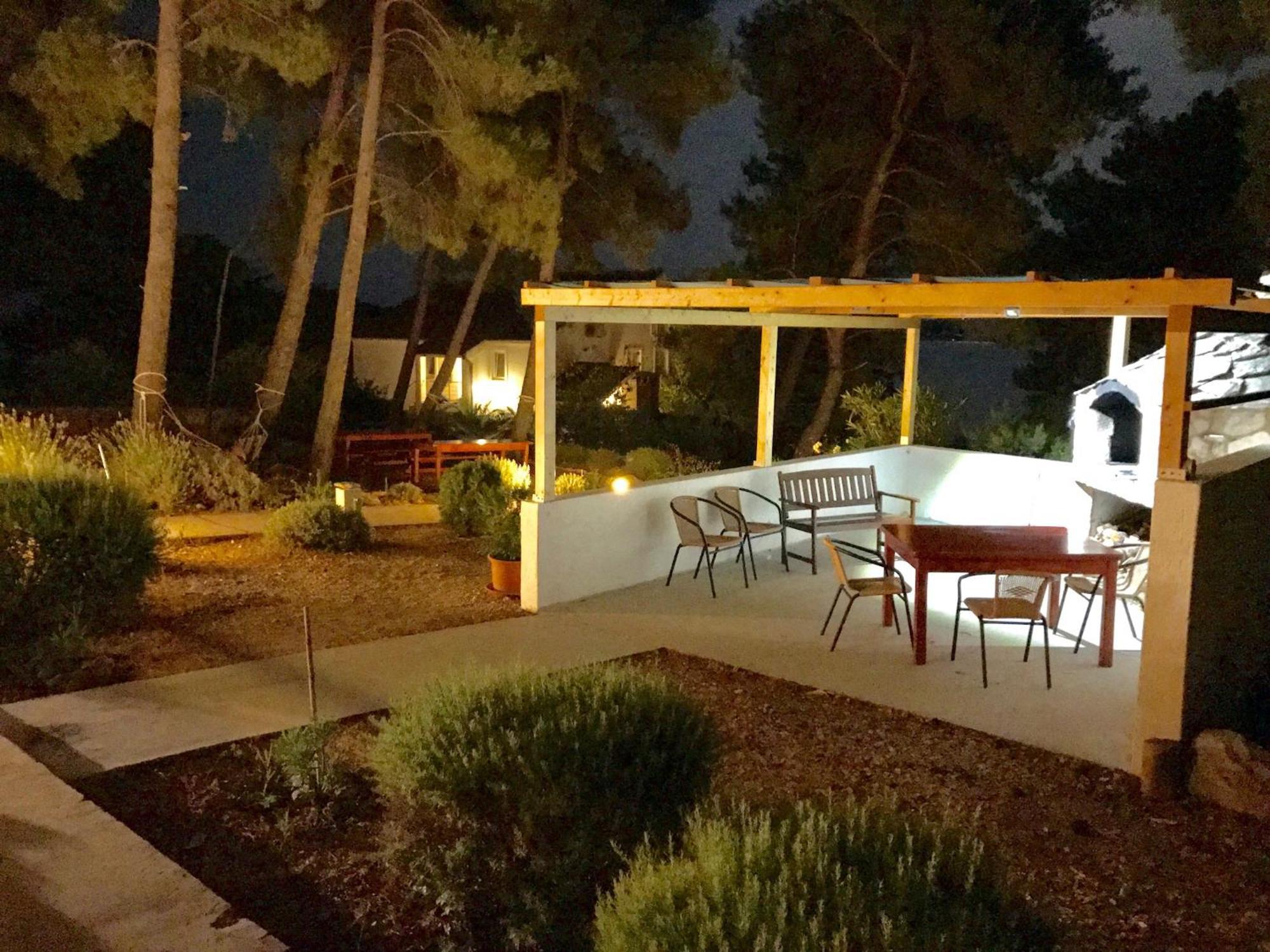 Apartments Nautic Zavala Exterior foto
